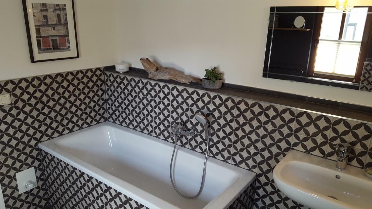Haus Zum Wilden Manne Villa Ерфурт Екстериор снимка